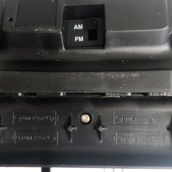 Beach radio vintage/ Retro miniature boombox Suntone Dual speaker radio - Picture 7 of 9